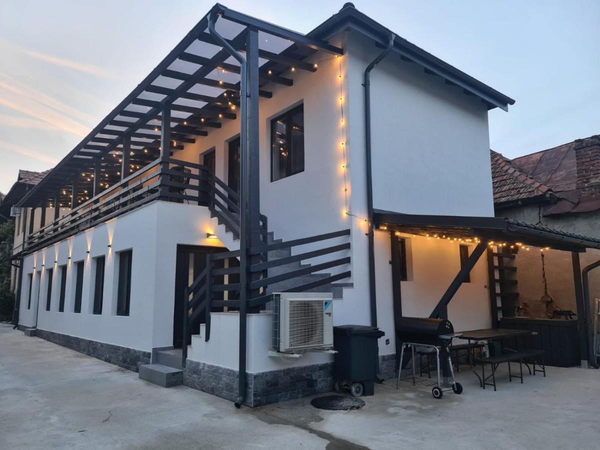 Urbanist Guest House Călimăneşti Eksteriør billede